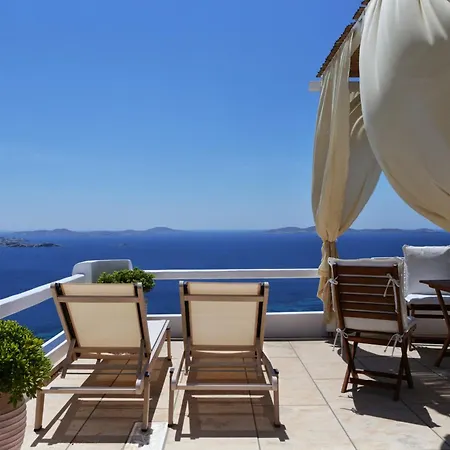 Отель La Maison Blanche 3*