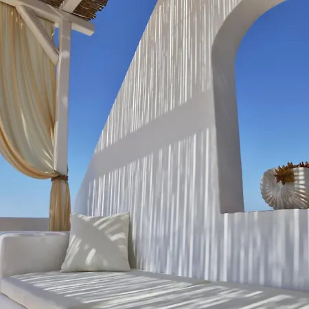 La Maison Blanche 3* 아기오스 스테파노스