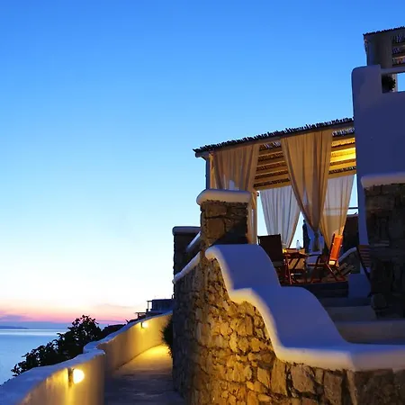 La Maison Blanche 3* 아기오스 스테파노스