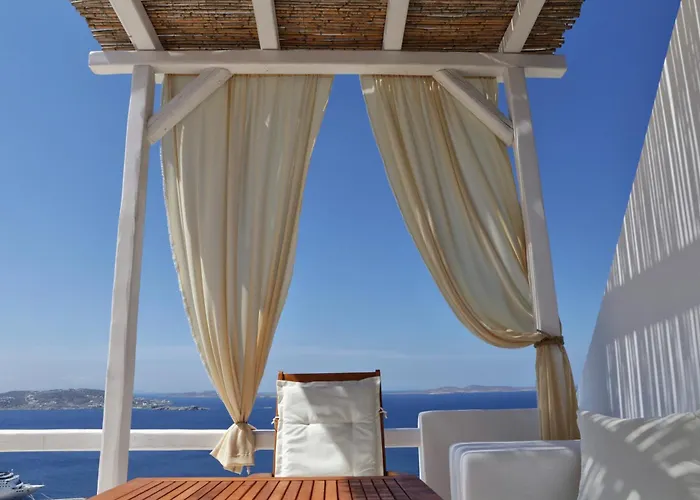 Hotel La Maison Blanche 3*