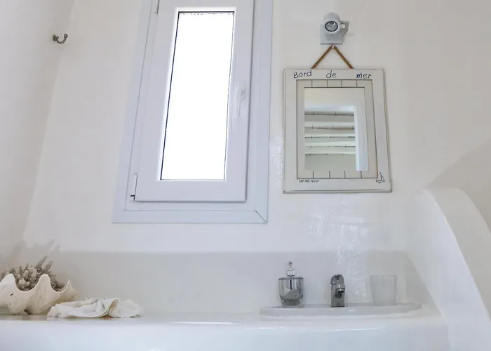 Hotel La Maison Blanche 3*