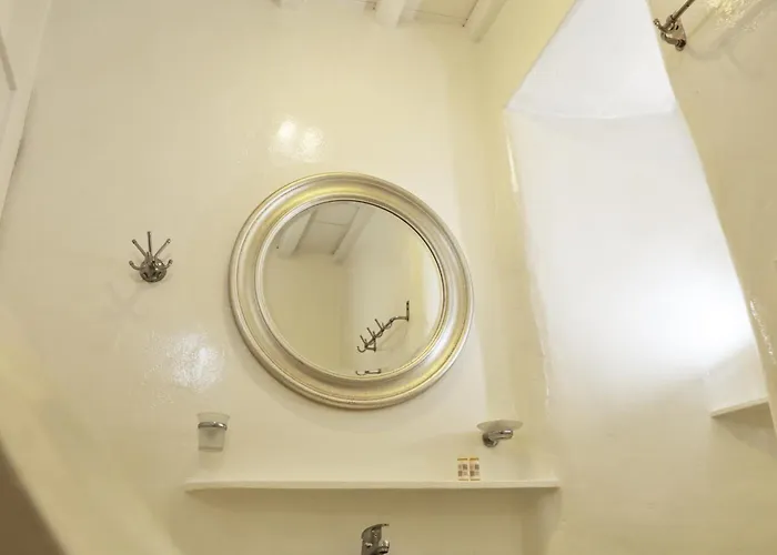 Hotel La Maison Blanche 3*