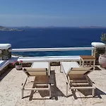 La Maison Blanche Hotel